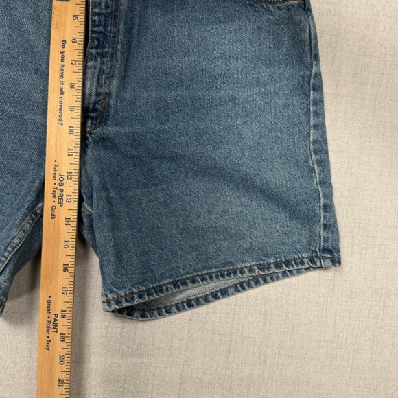 Vintage Levi's 950 Relaxed Fit Jean Shorts Cotton High Rise Medium Wash Size 13 - Picture 5 of 9